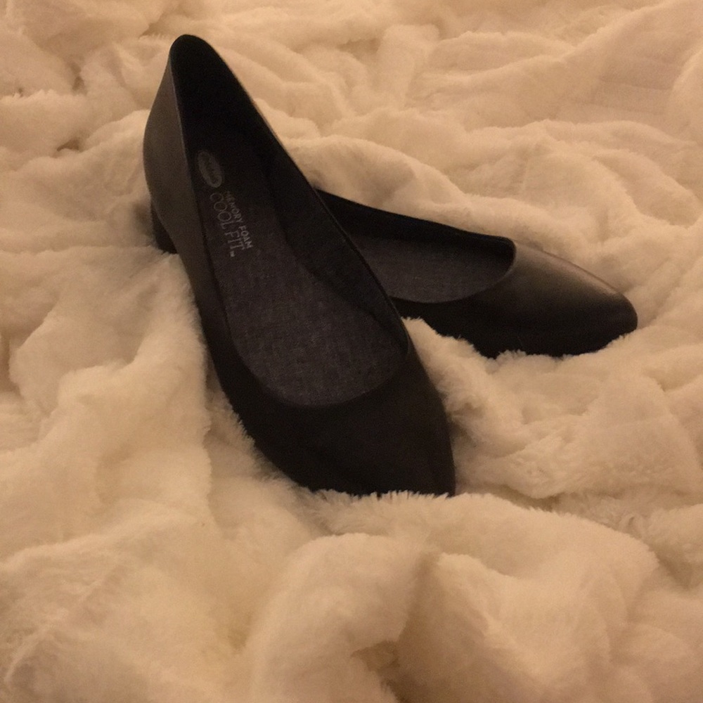 Never-worn Dr. Scholl’s flats